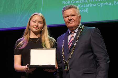 ZLATE PETICE 82 FOTO LJUBO VUKELIČ